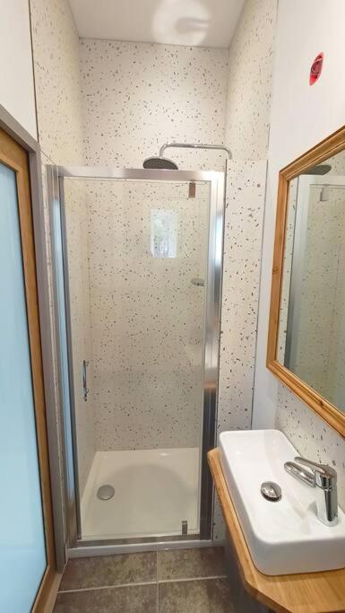 Le Raffine Apartment มีโญ ภายนอก รูปภาพ