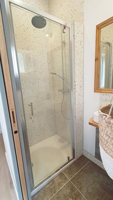 Le Raffine Apartment มีโญ ภายนอก รูปภาพ